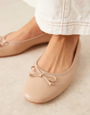 BUDDINGTON-Lullaby bow ballet in beige
