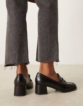 BUDDINGTON-mid heel loafers in black croc
