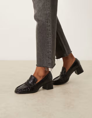 BUDDINGTON-mid heel loafers in black croc